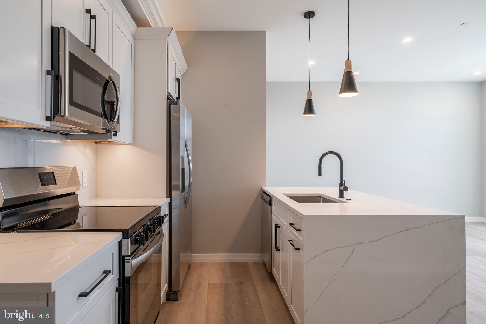 2401 WASHINGTON AVE #3A