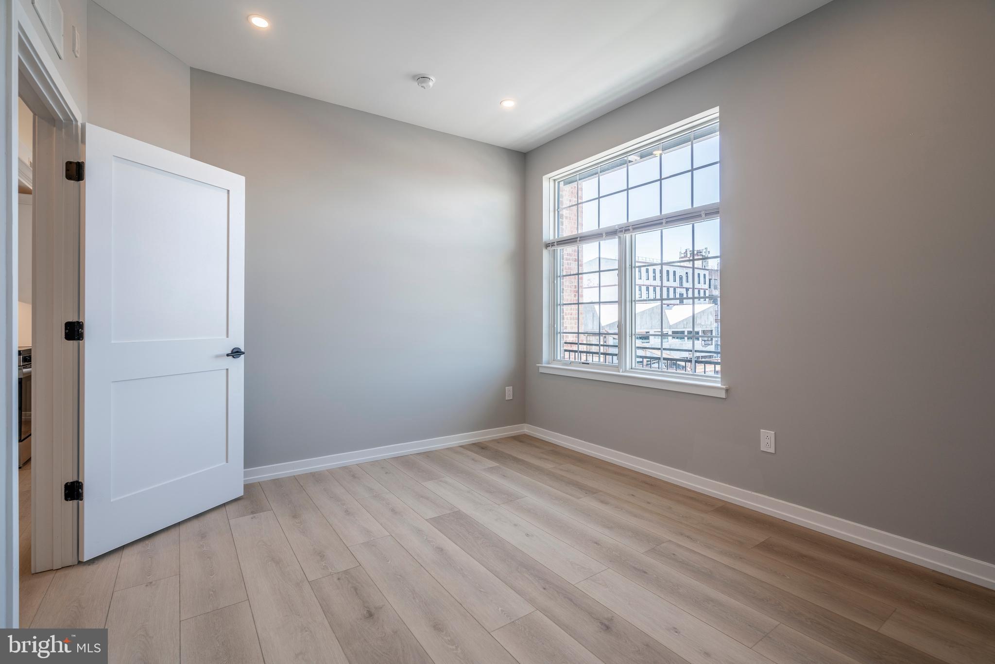 2401 WASHINGTON AVE #3A