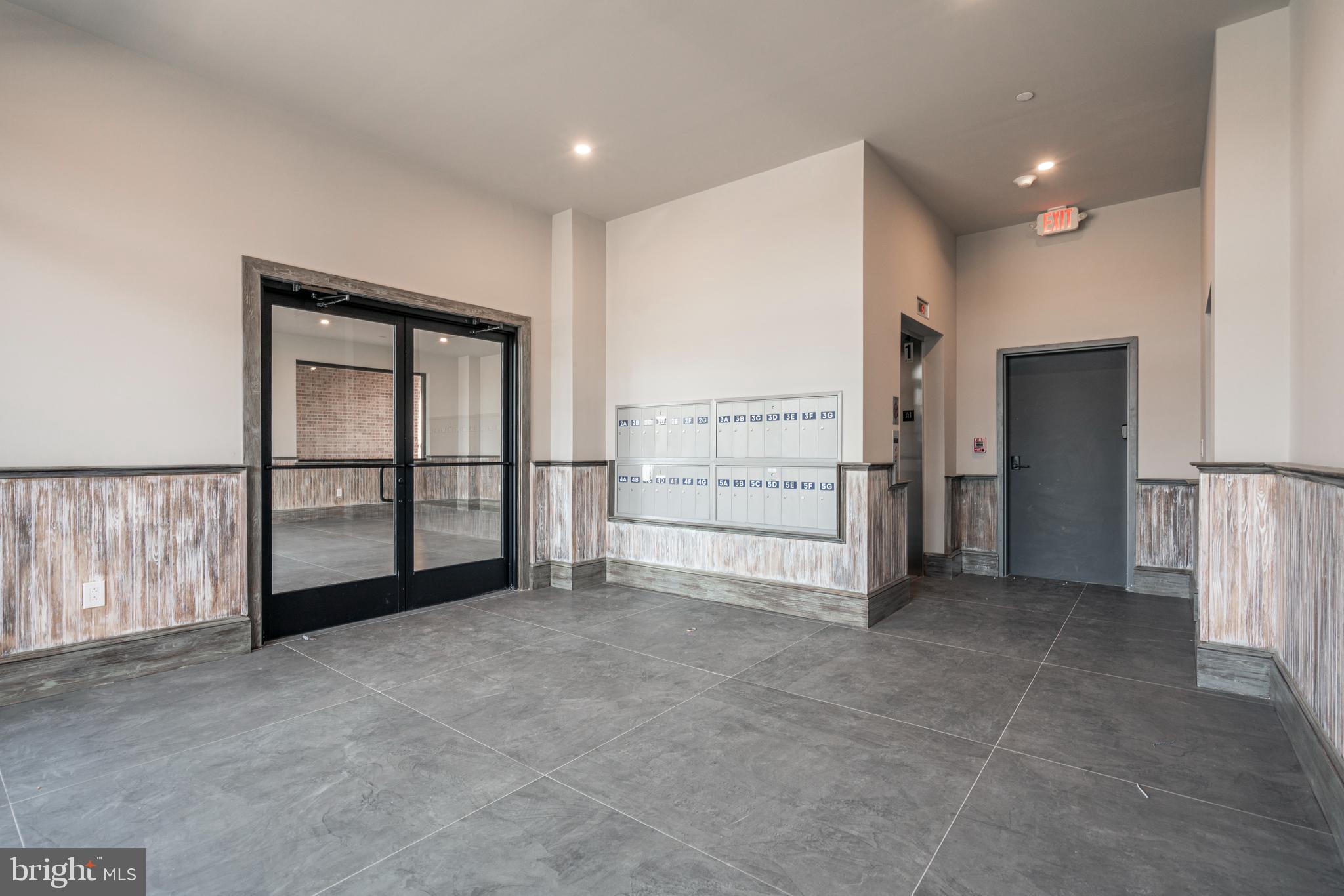 2401 WASHINGTON AVE #3A