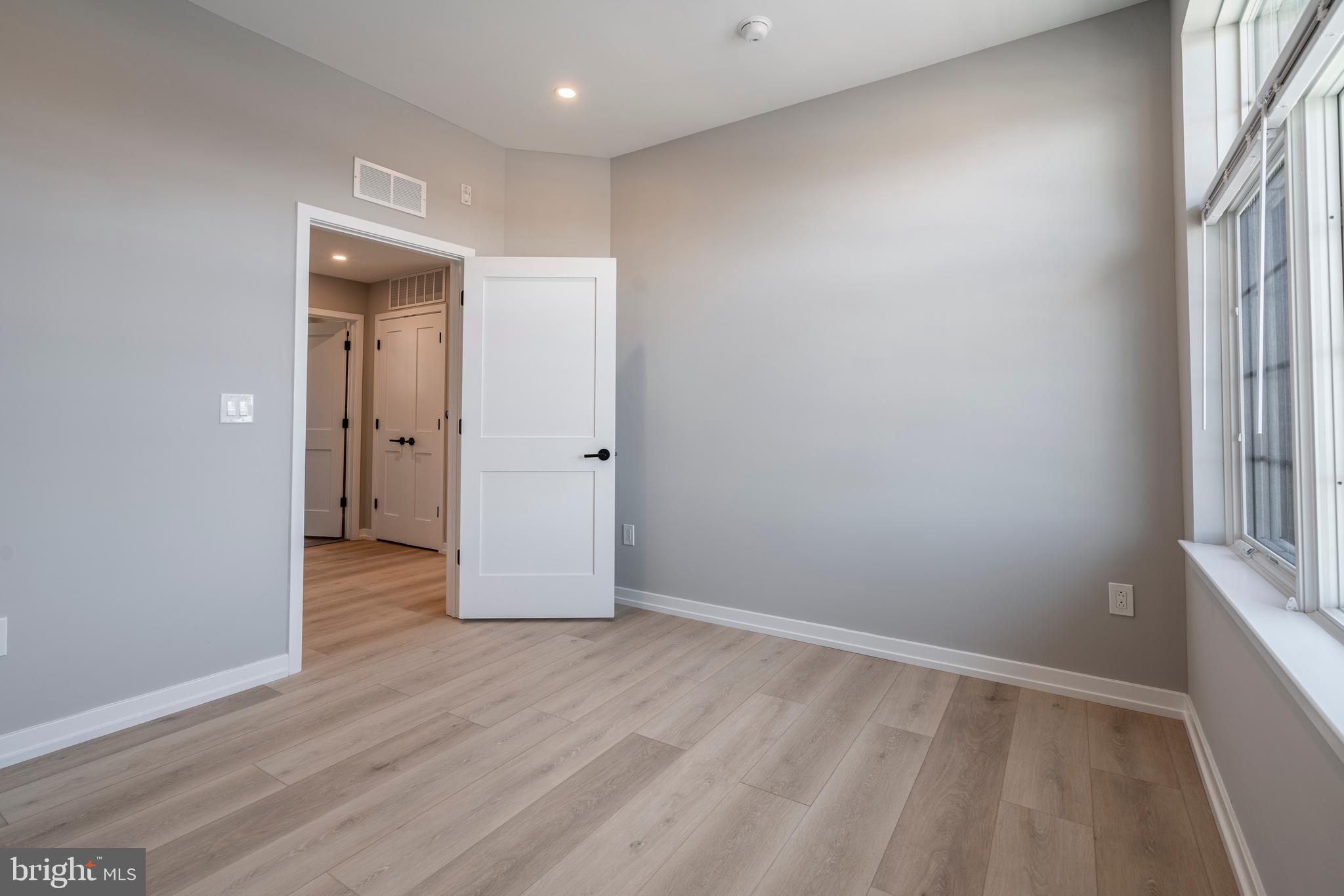 2401 WASHINGTON AVE #3A