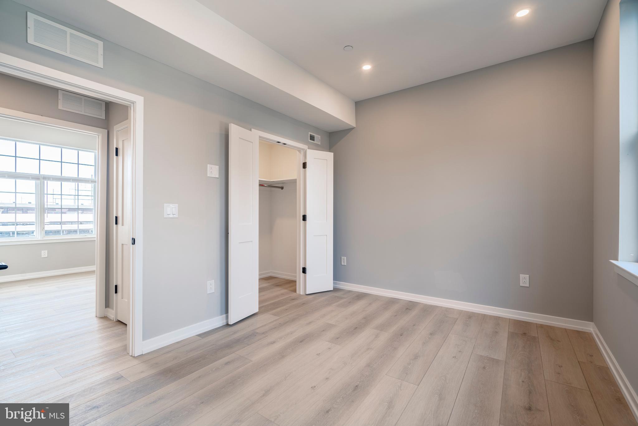 2401 WASHINGTON AVE #3A