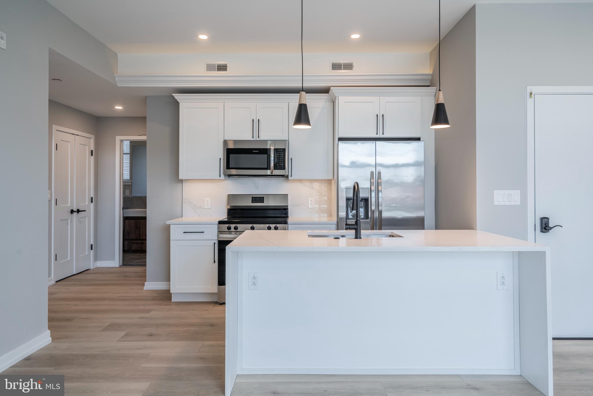 2401 WASHINGTON AVE #3A