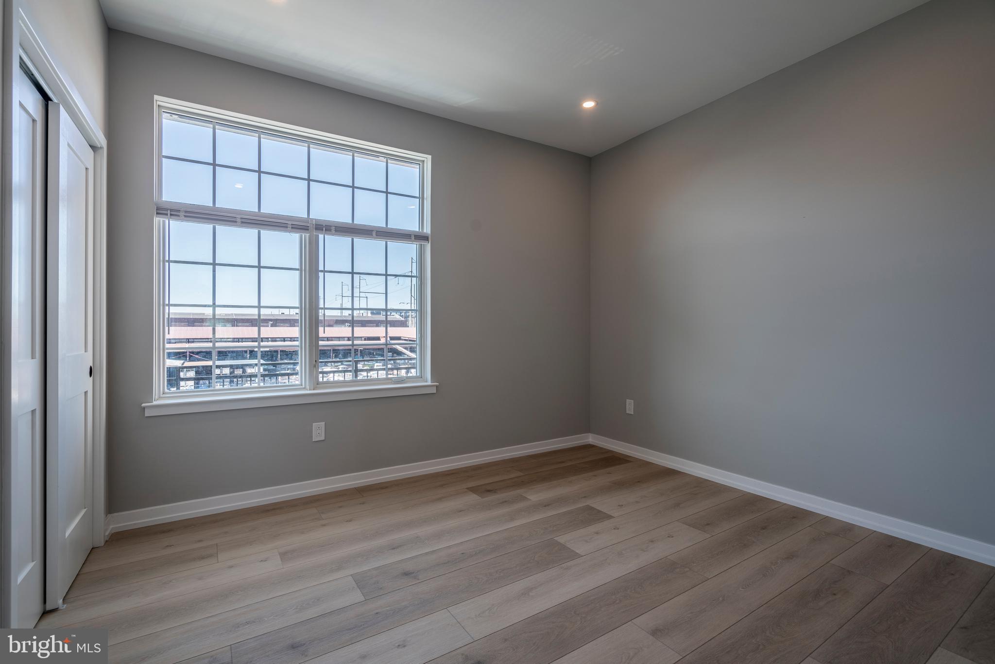 2401 WASHINGTON AVE #3A