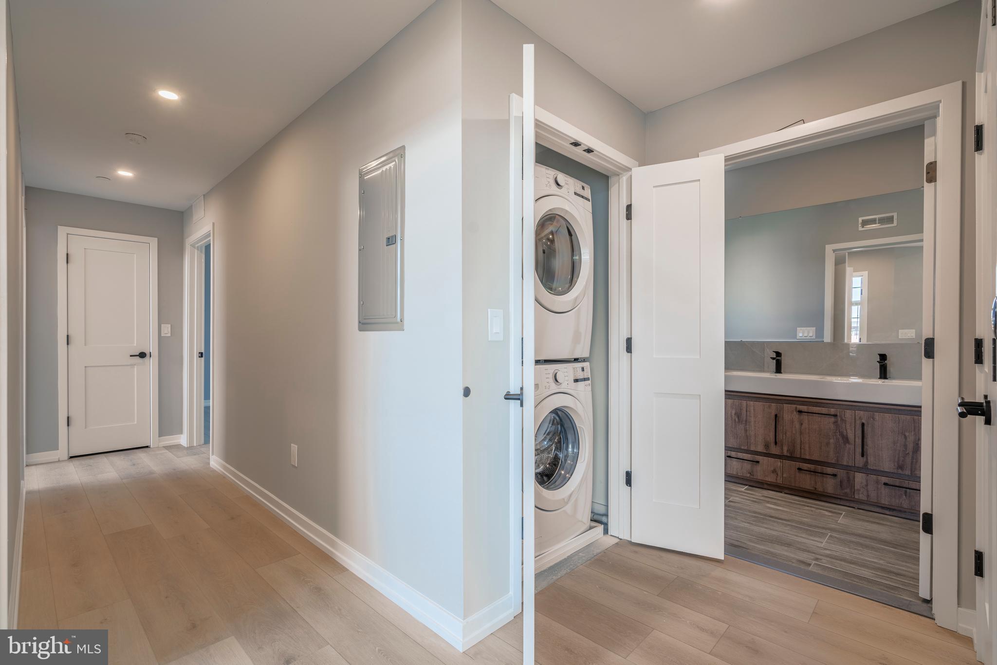 2401 WASHINGTON AVE #3A