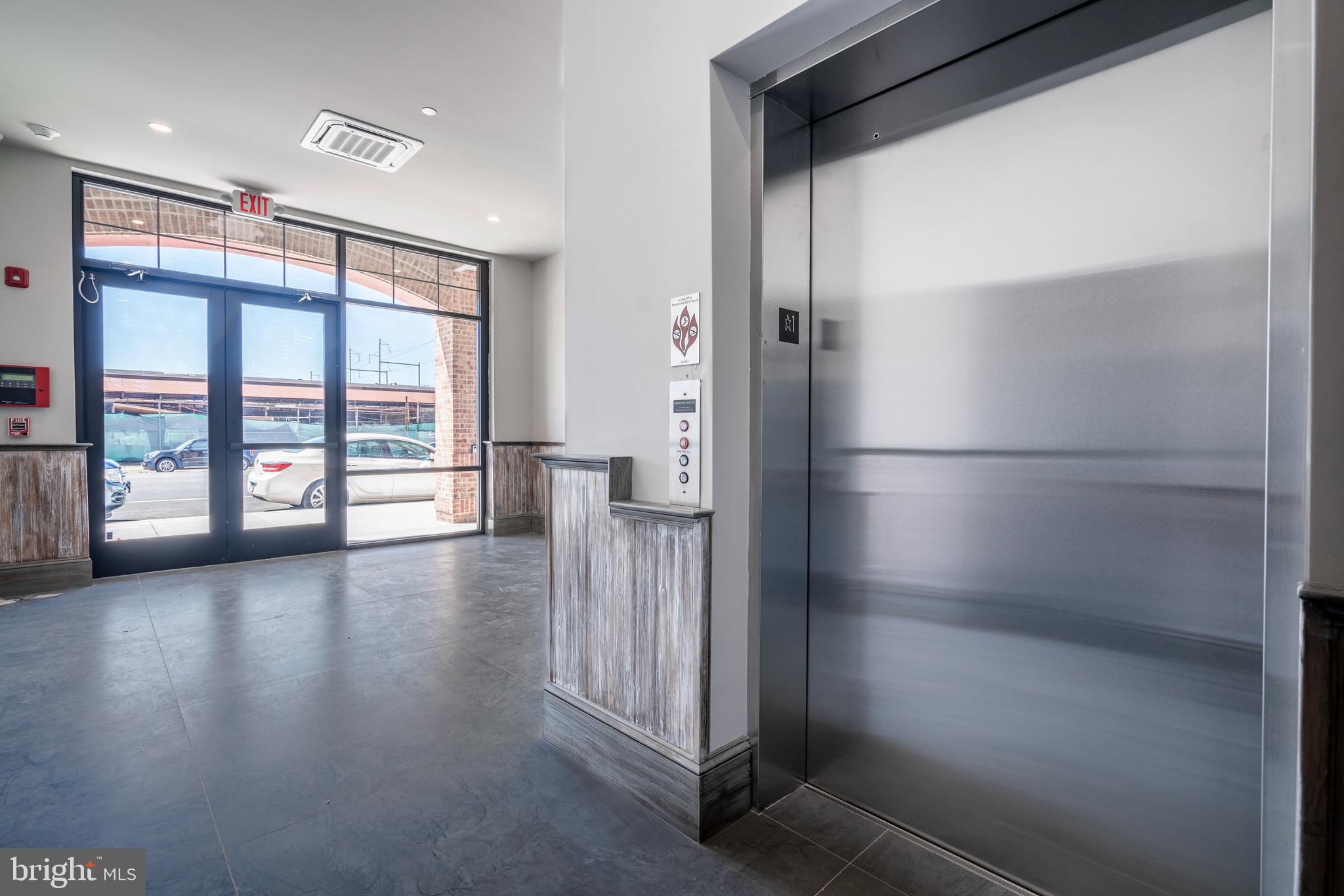 2401 WASHINGTON AVE #3A