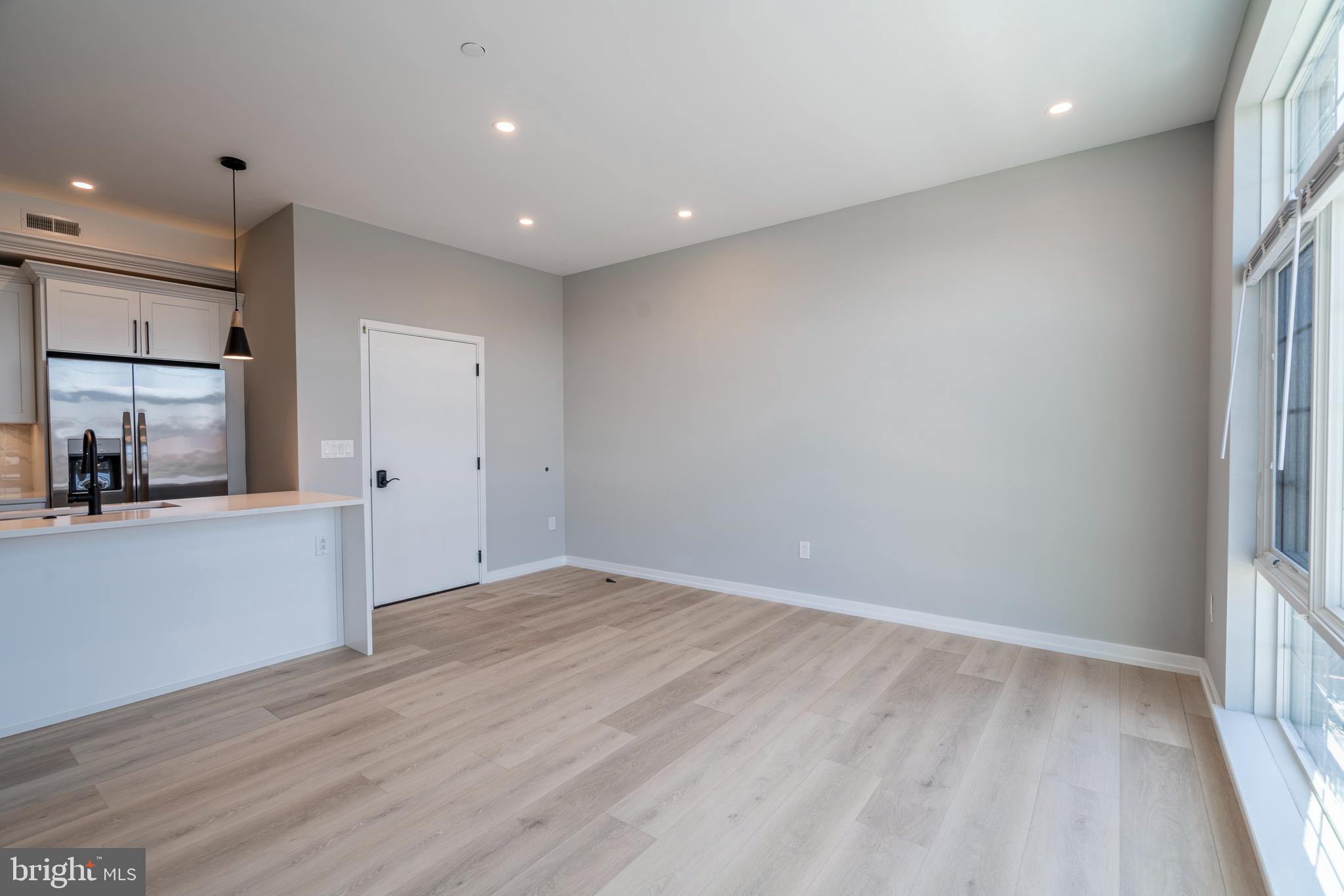 2401 WASHINGTON AVE #3A