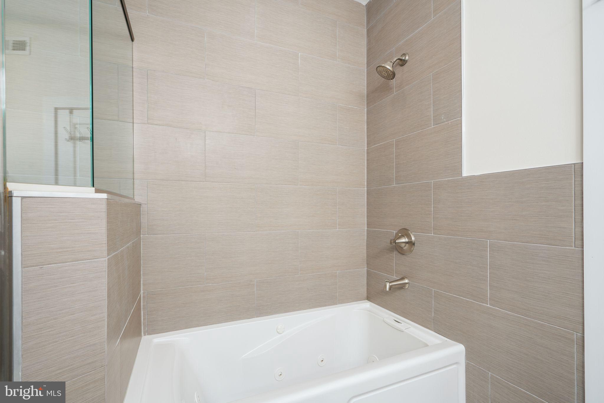 1213 Fitzwater St #A