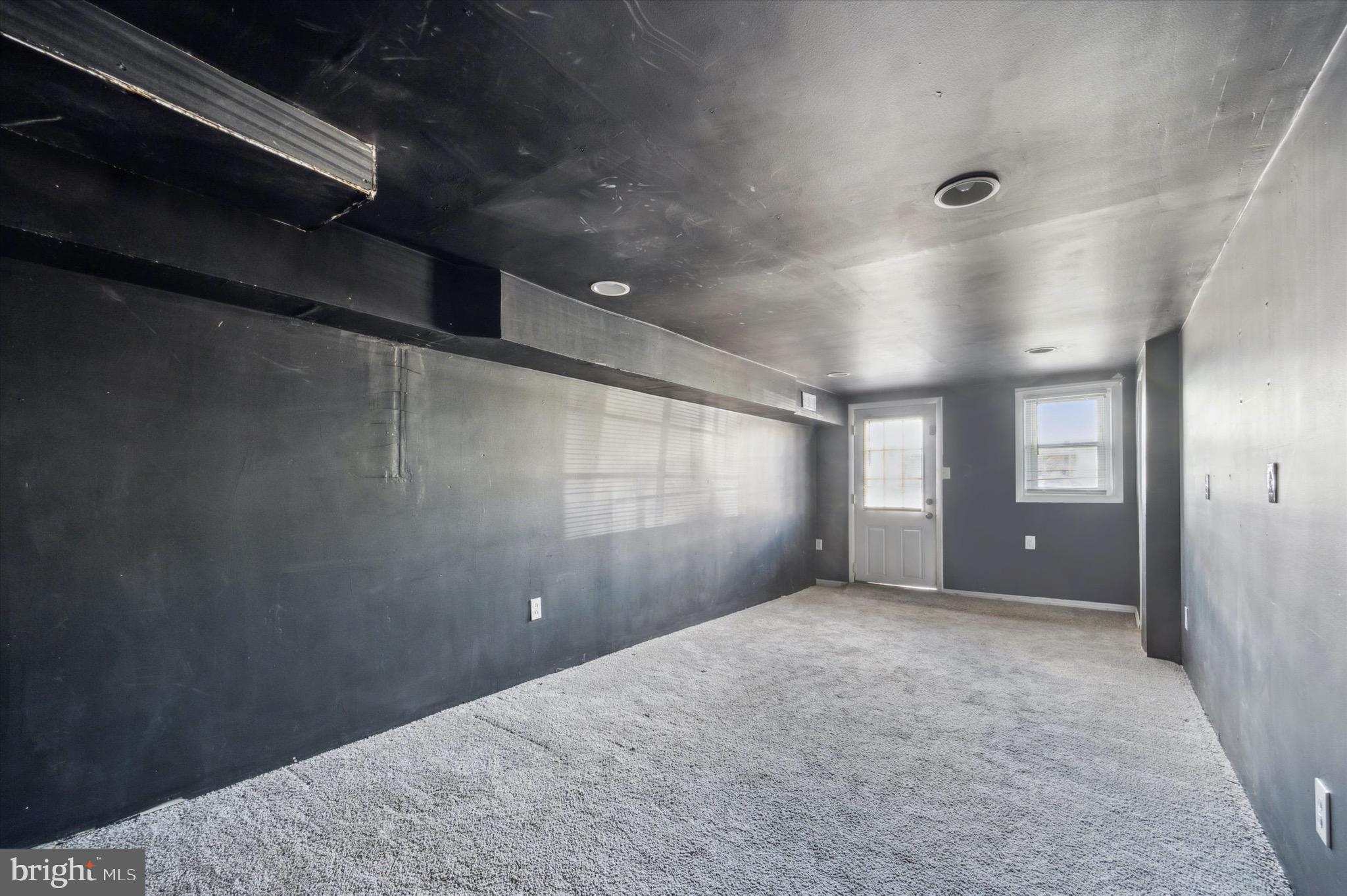 4330 L St