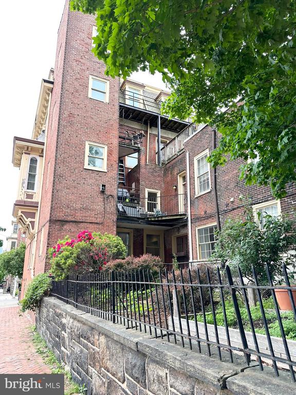 1501 GREEN ST #3