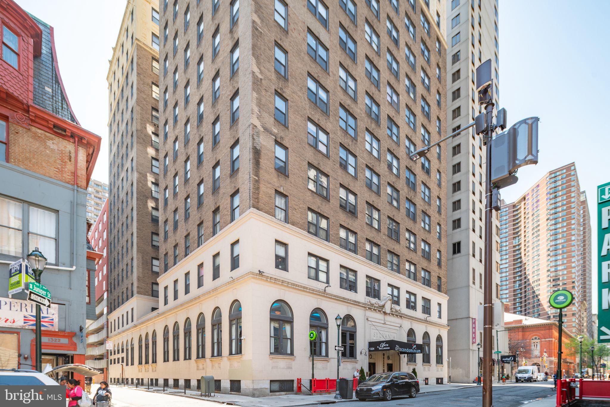1324 Locust St #626