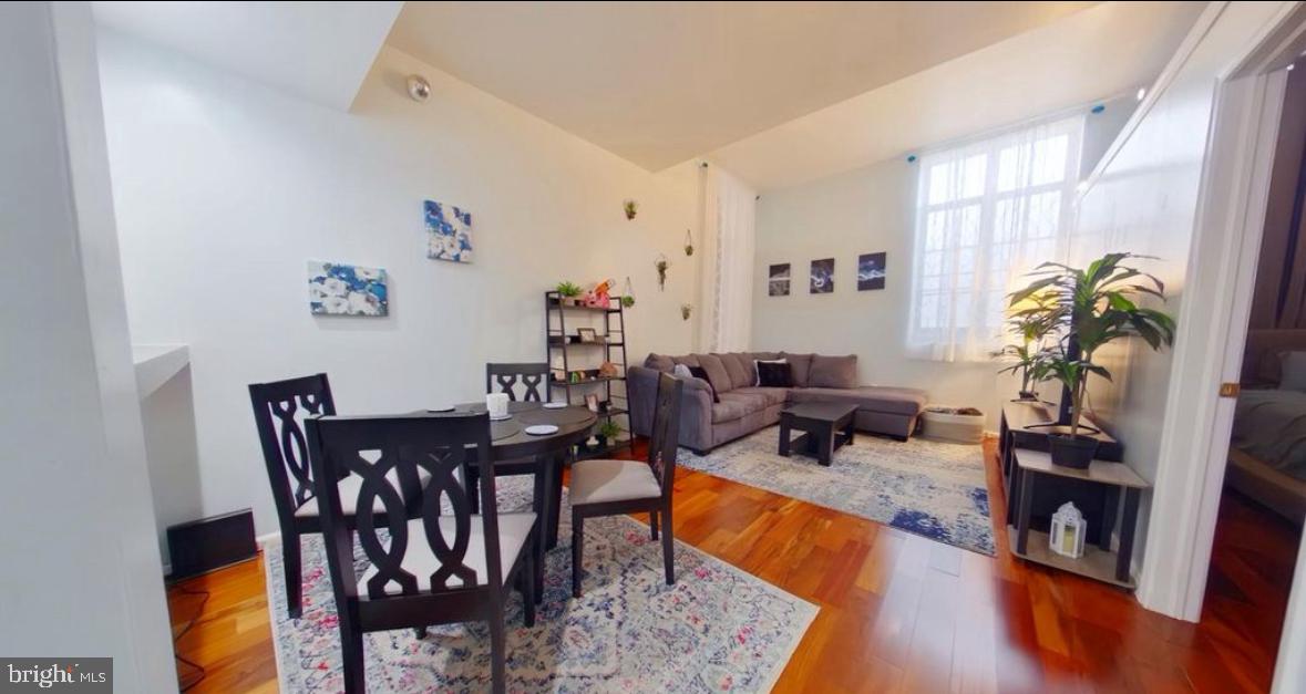 1601 SPRING GARDEN ST #218