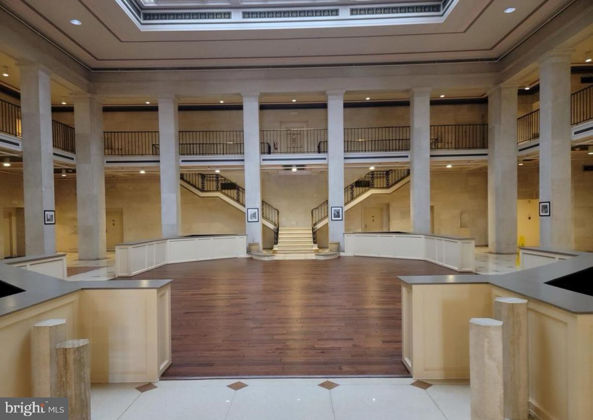 1601 SPRING GARDEN ST #218