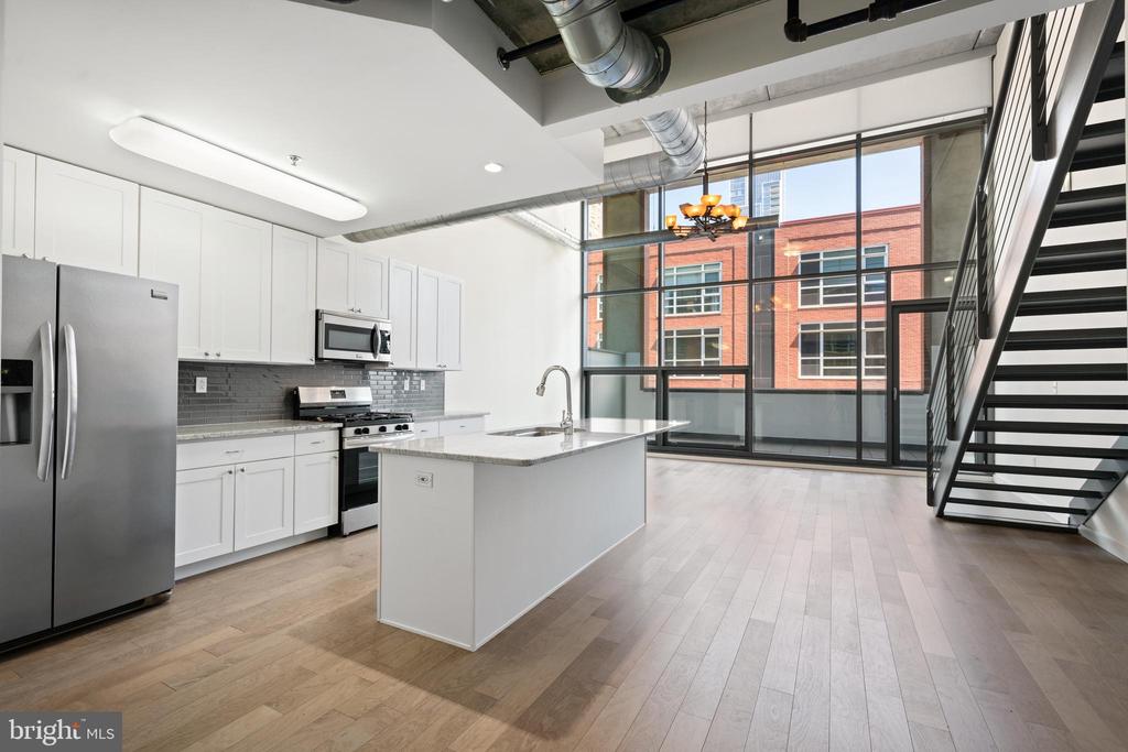 1352 SOUTH ST #308