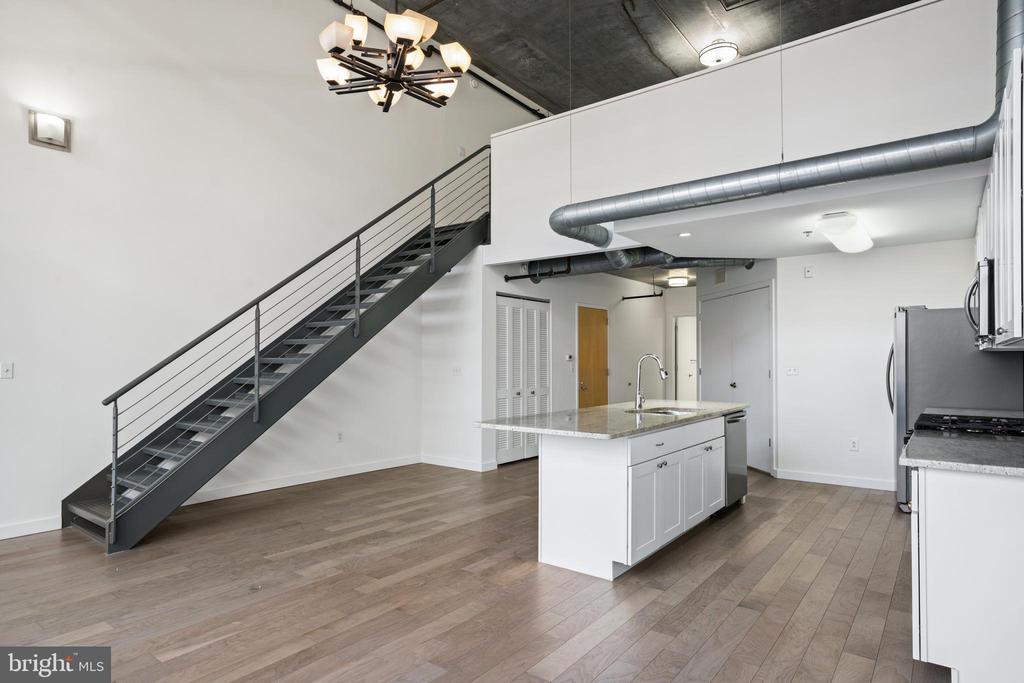 1352 SOUTH ST #308
