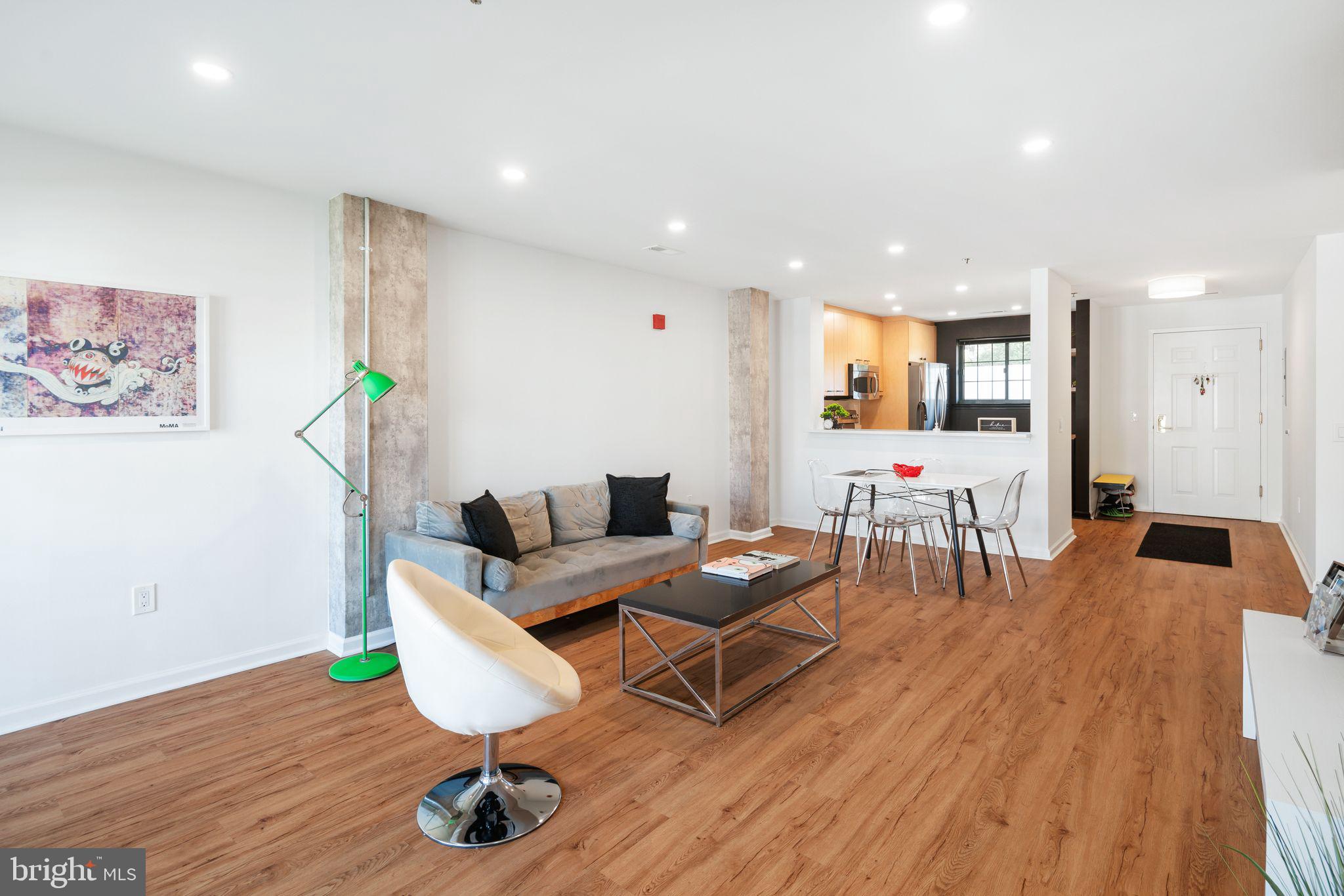 2 Leverington Ave #42