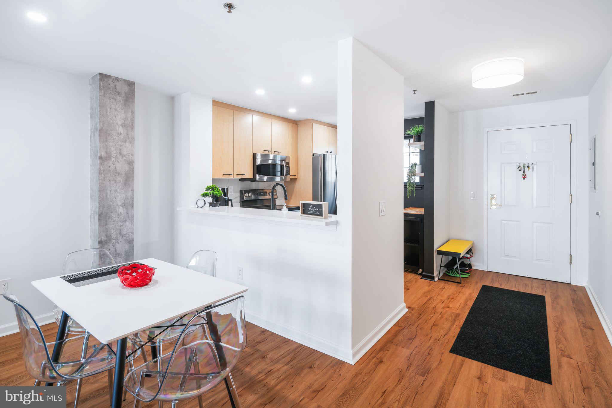 2 Leverington Ave #42