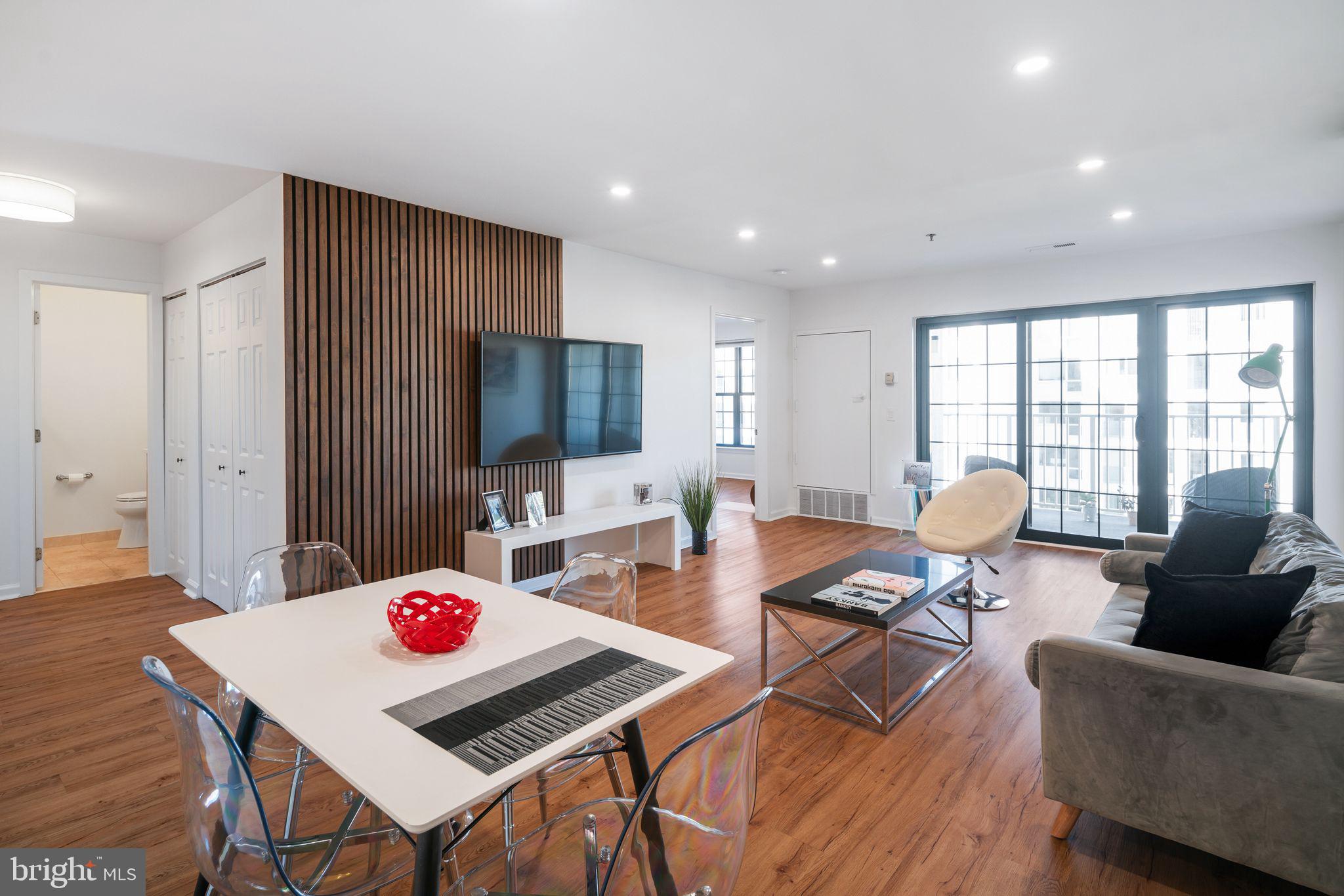 2 Leverington Ave #42