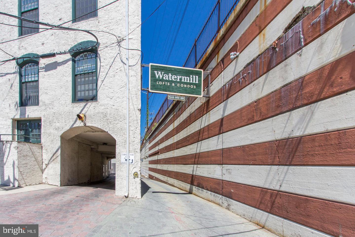 2 Leverington Ave #42