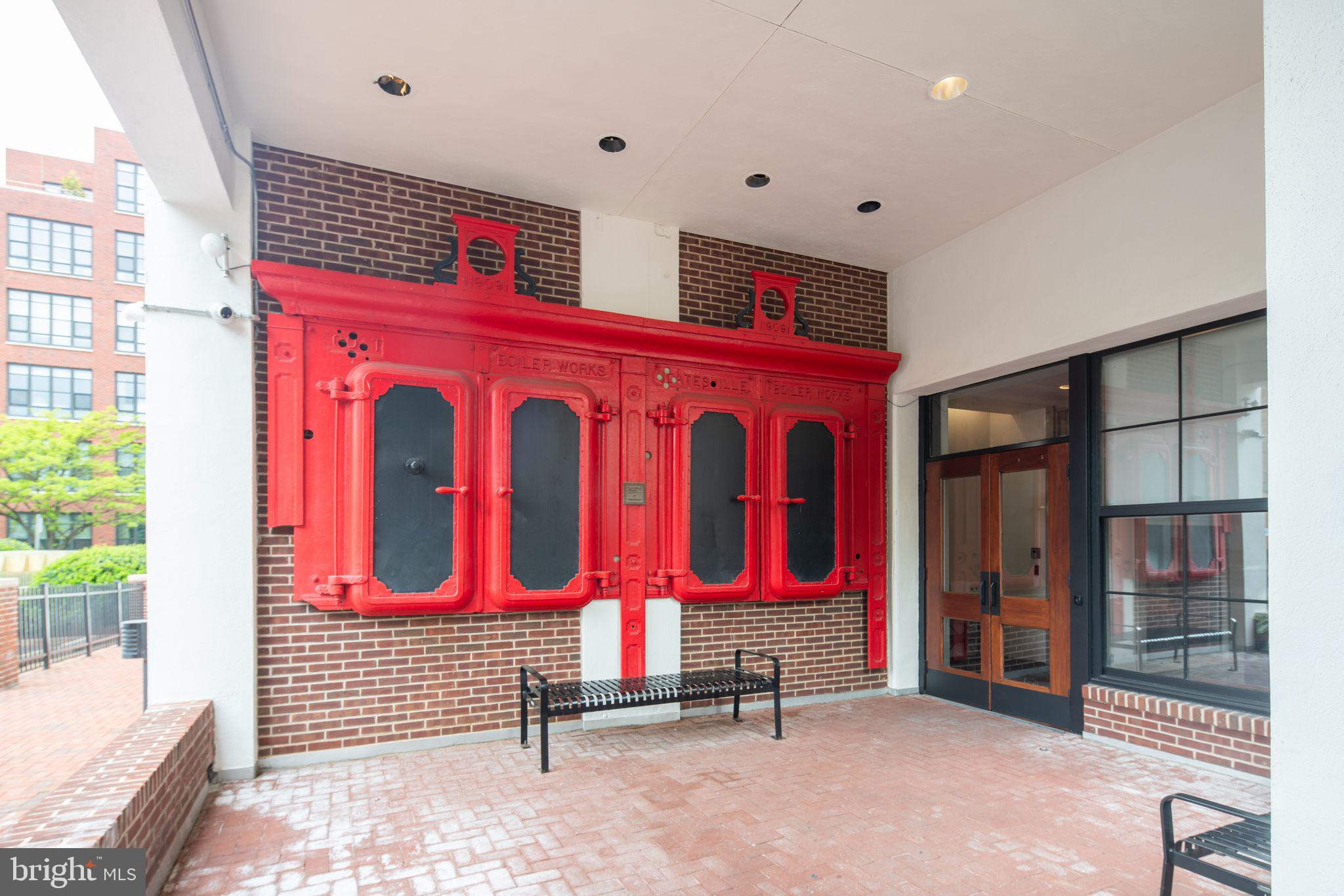 315 NEW ST #204