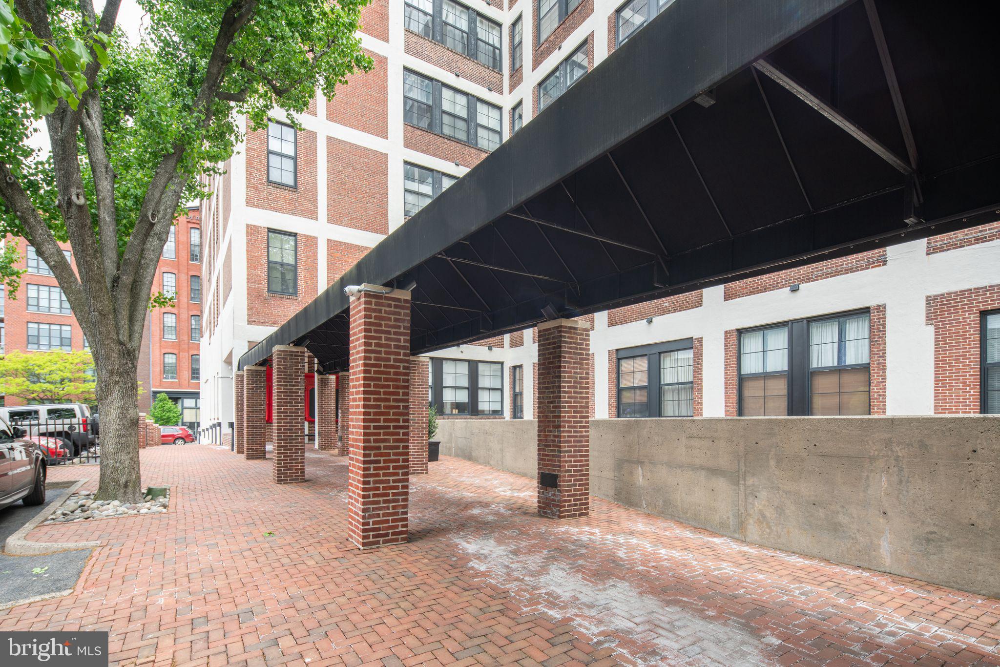 315 NEW ST #204
