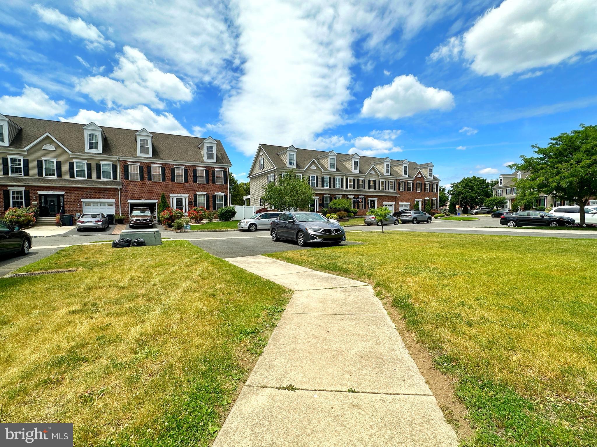 3417 Trevi Ct