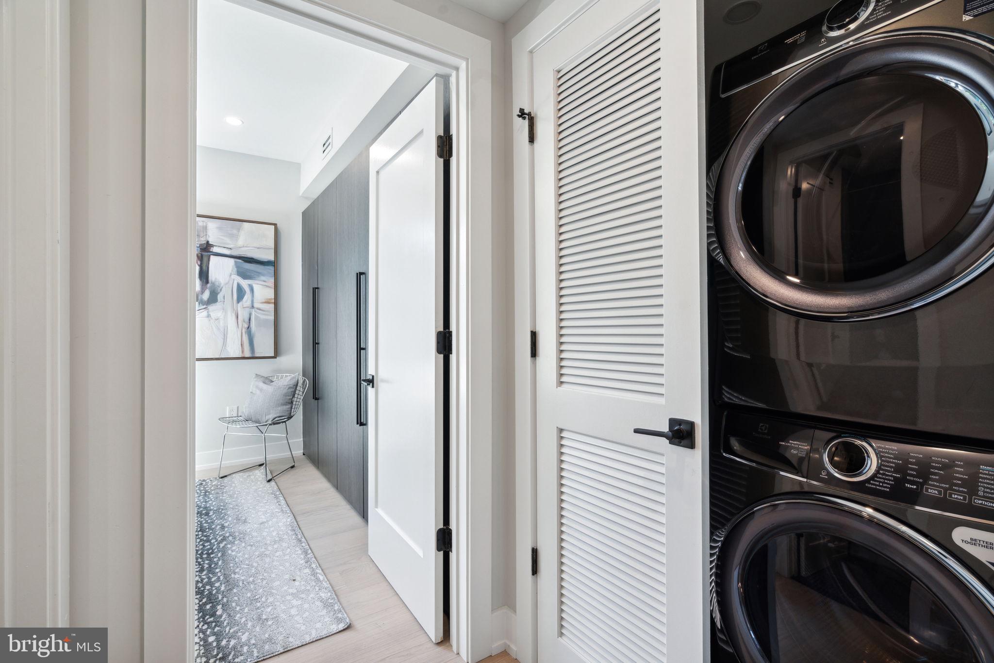 160-64 N 2nd St #201