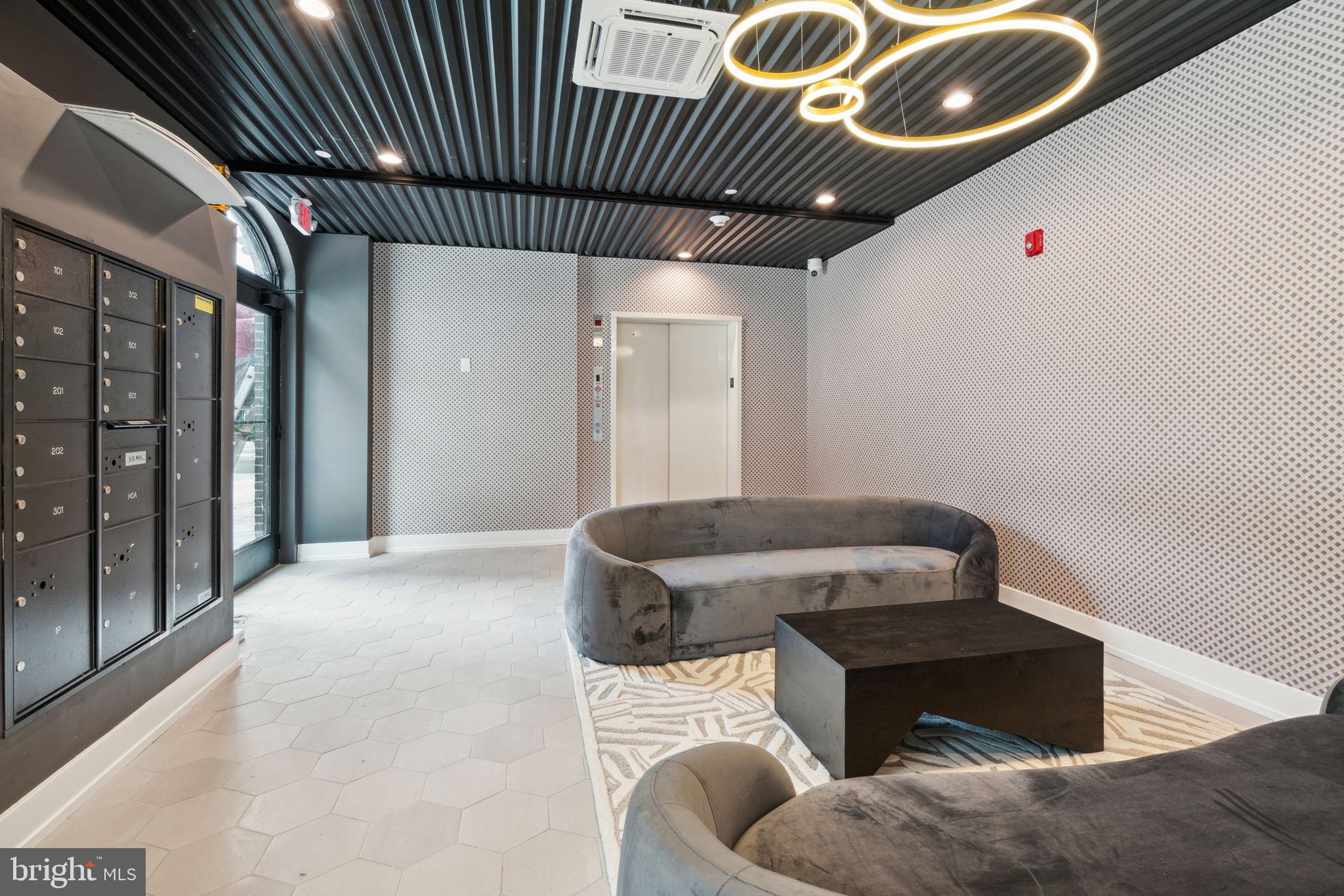 160-64 N 2nd St #201