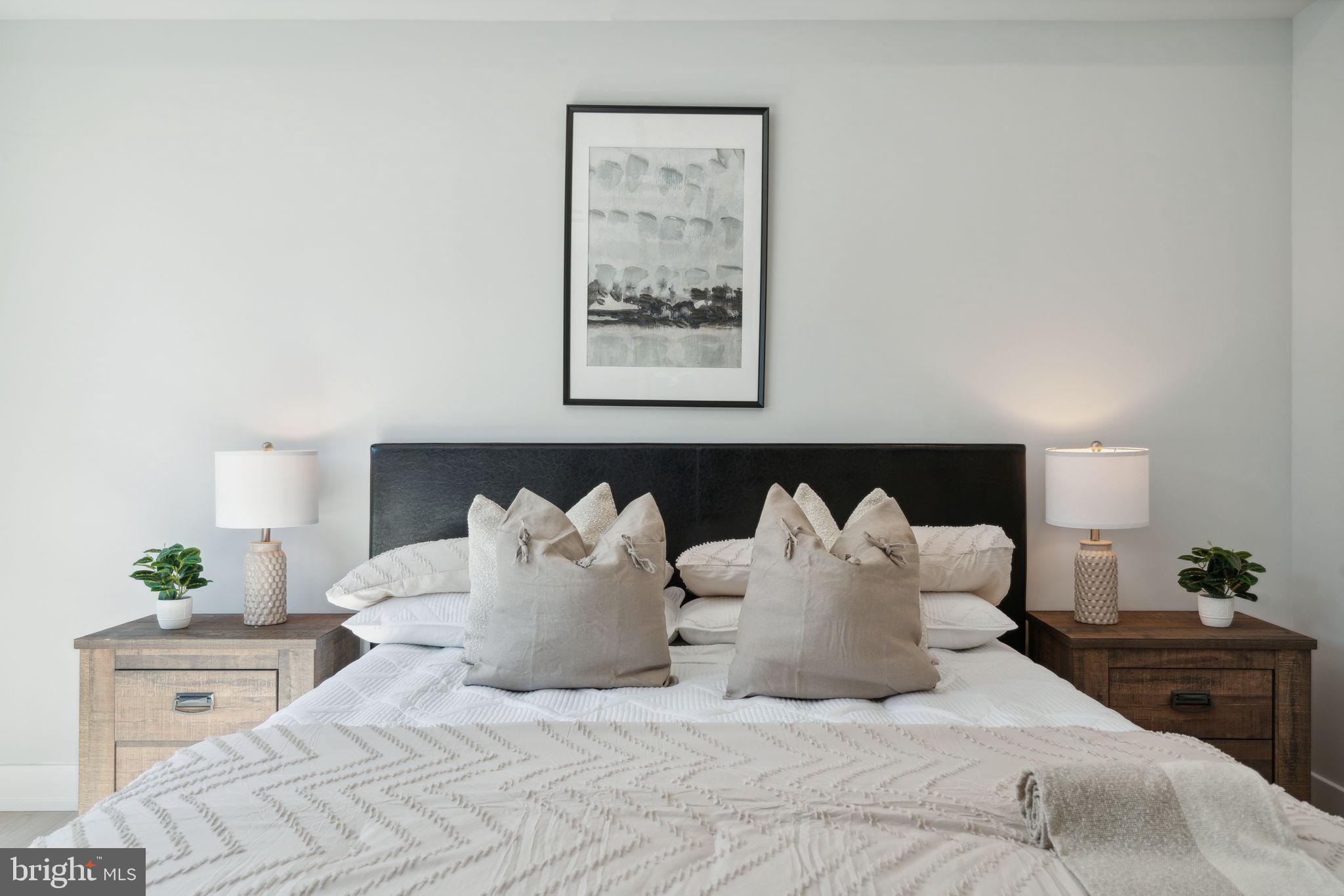 160-64 N 2nd St #201