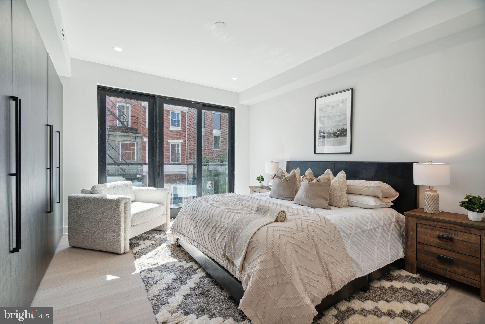 160-64 N 2nd St #201