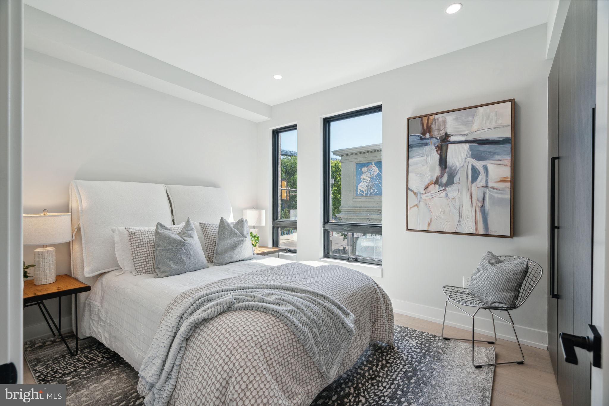 160-64 N 2nd St #201