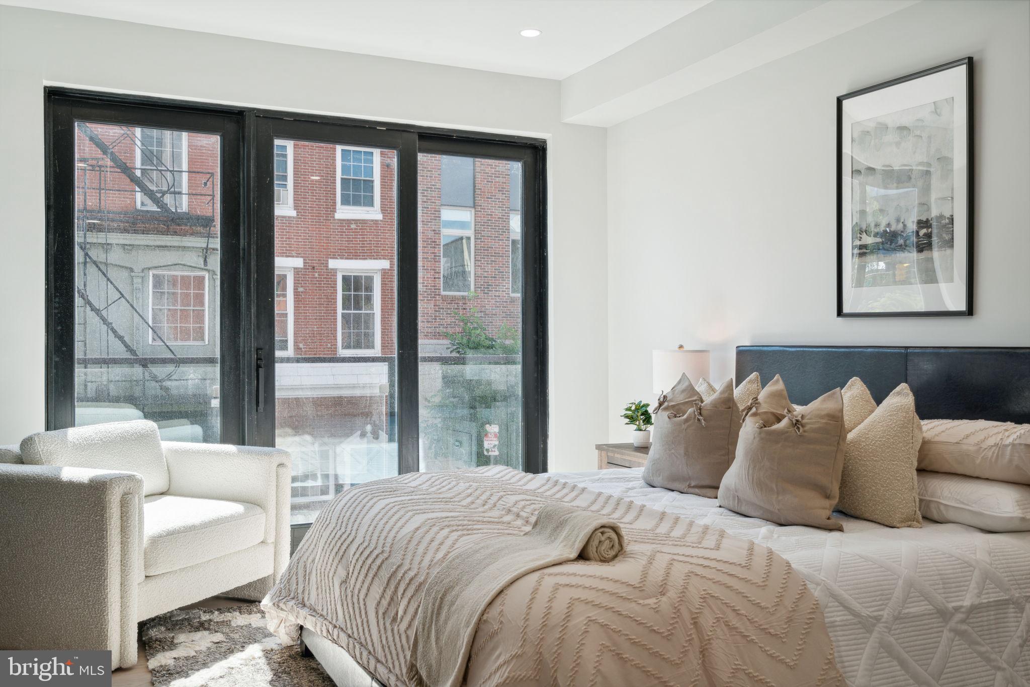 160-64 N 2nd St #201