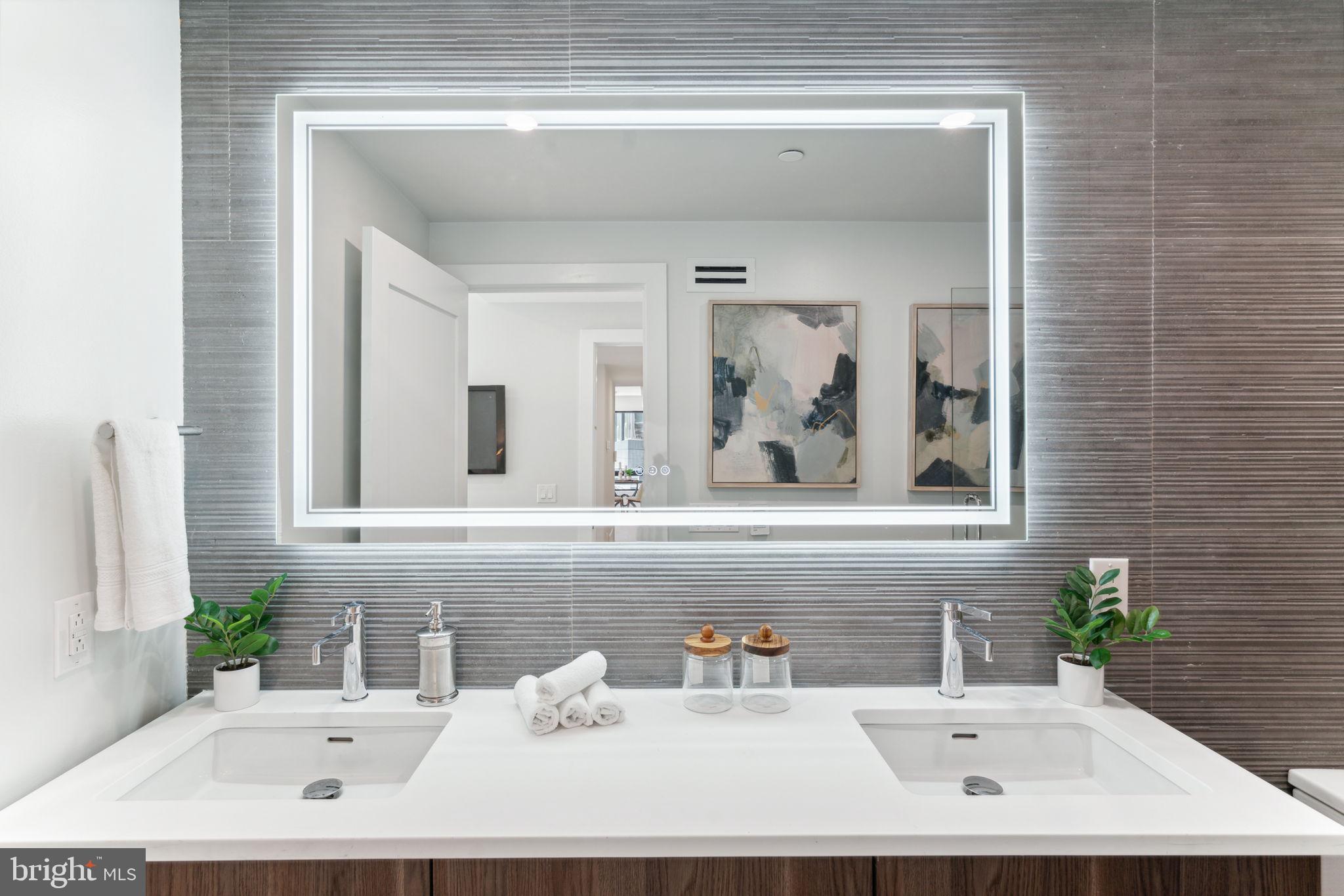 160-64 N 2nd St #201