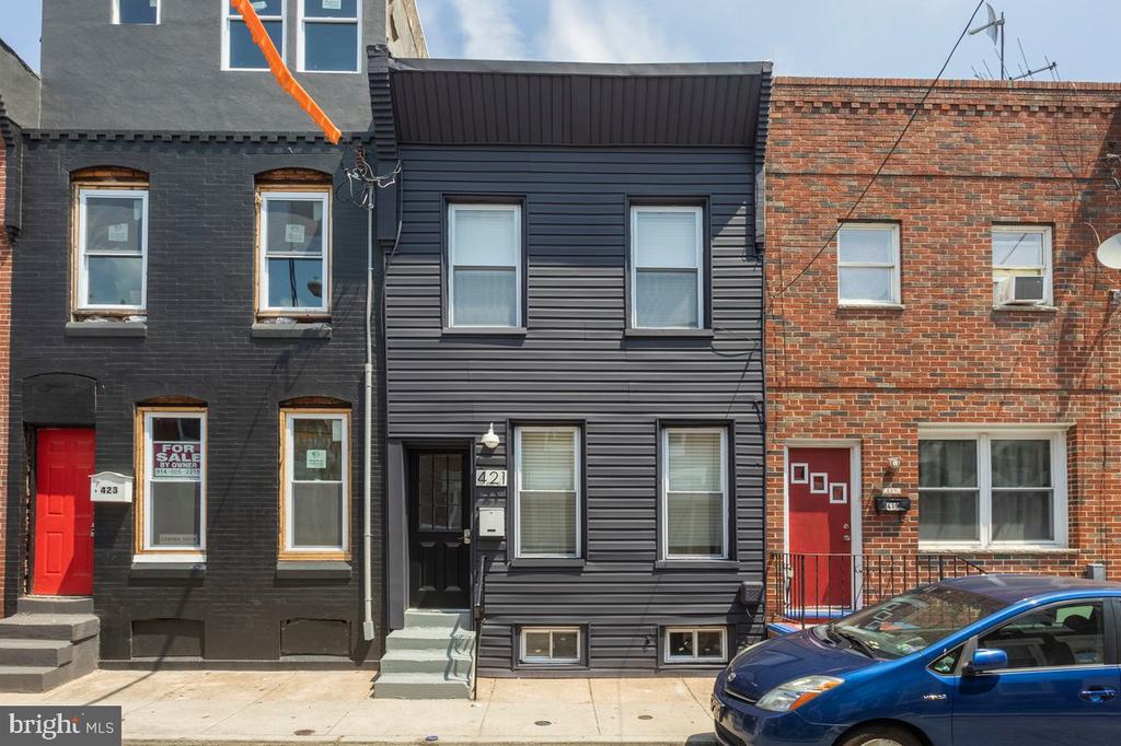 421 Tree St