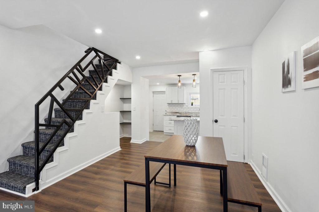 421 Tree St