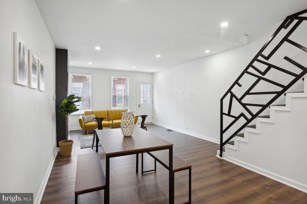 421 Tree St