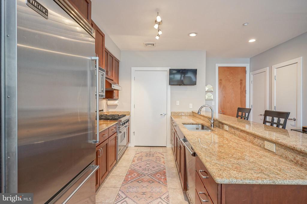 23 S 23rd St #4h