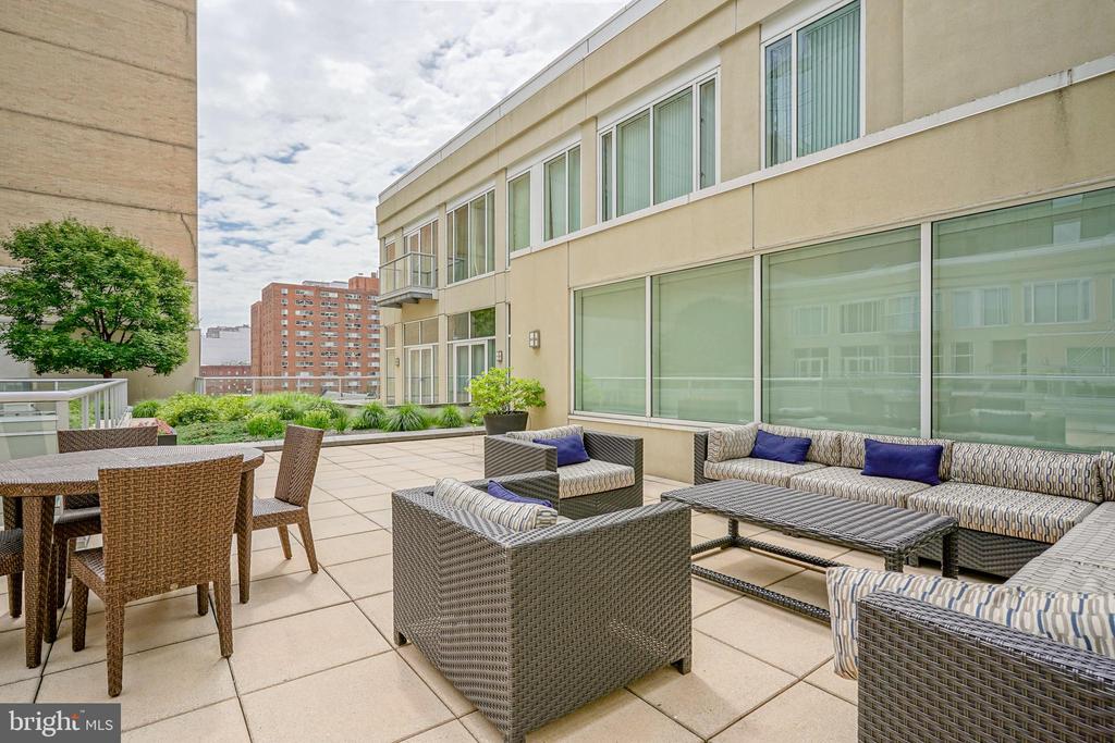 23 S 23rd St #4h