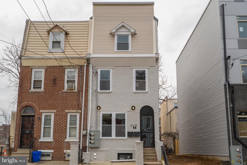 2110 N FRANKLIN ST #2