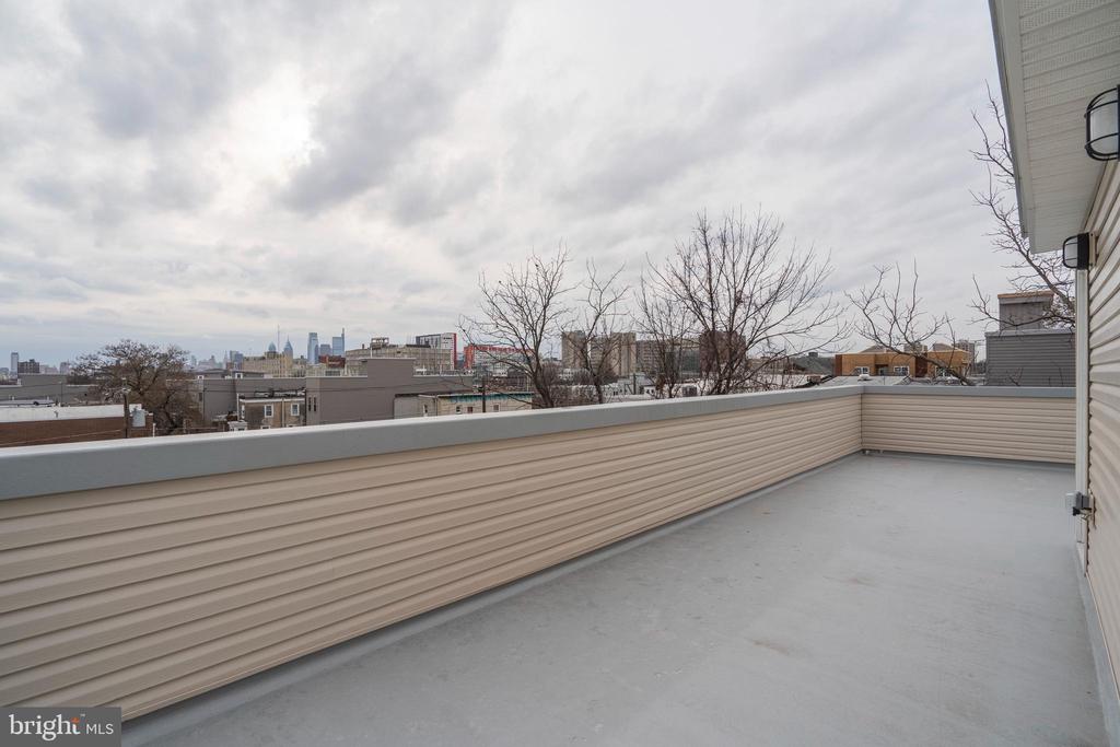 2110 N FRANKLIN ST #2