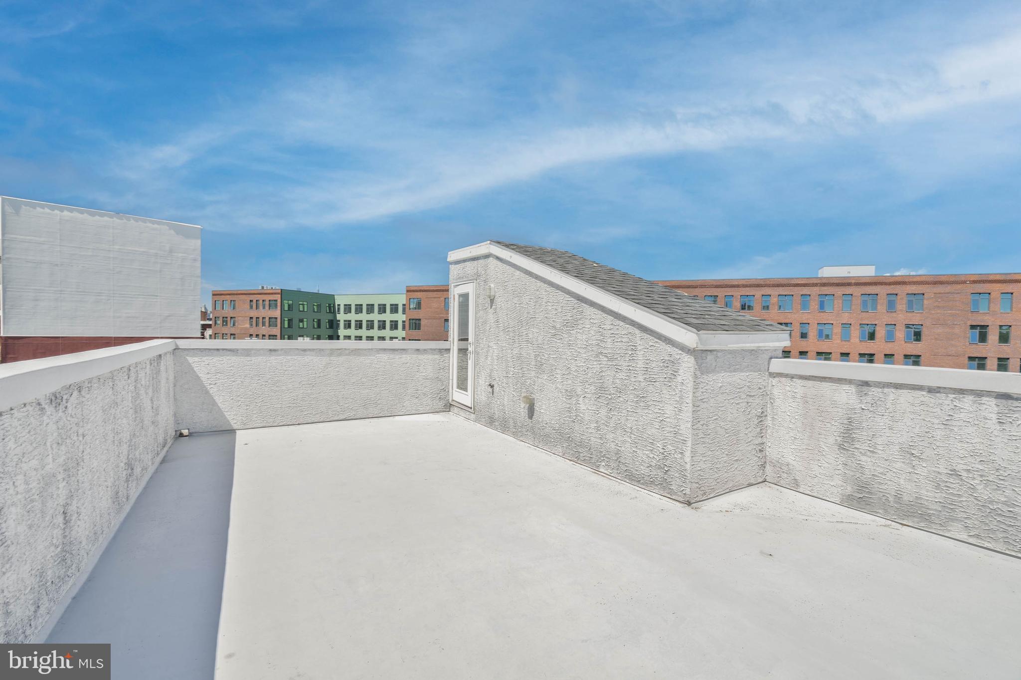14 W Palmer St