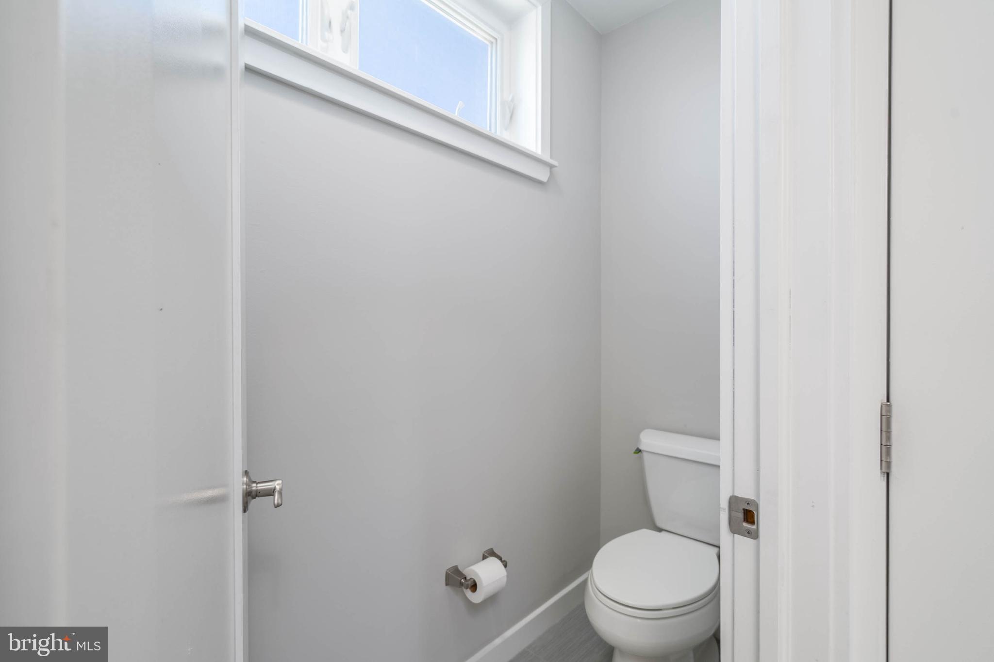 14 W Palmer St