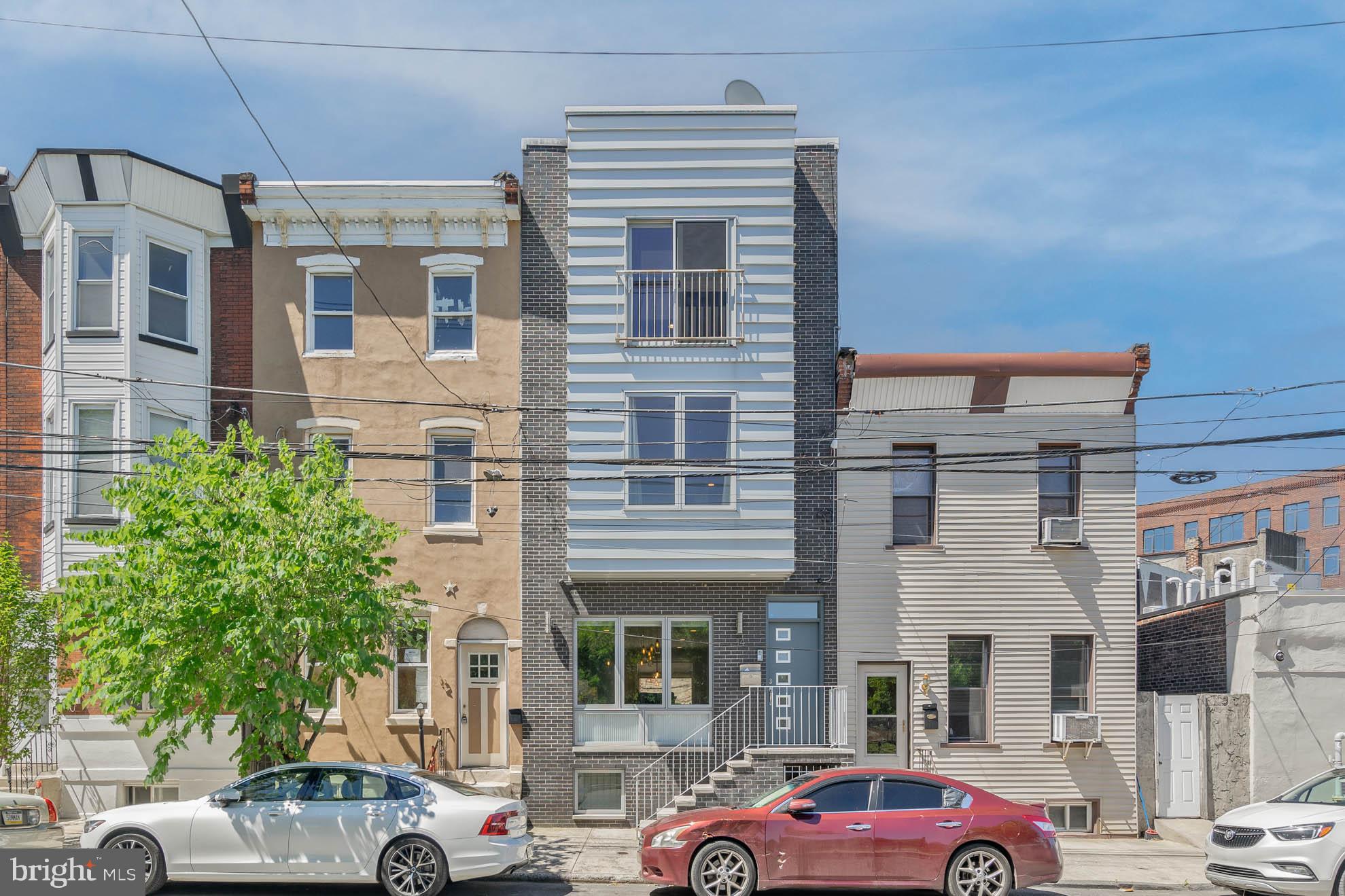 14 W Palmer St