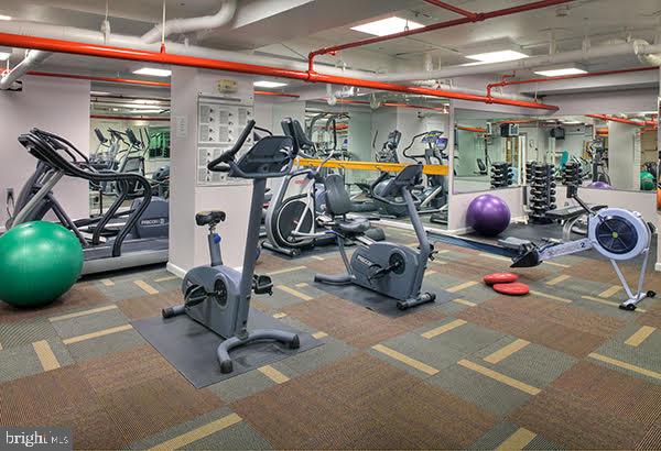 224-30 W Rittenhouse Sq #2918