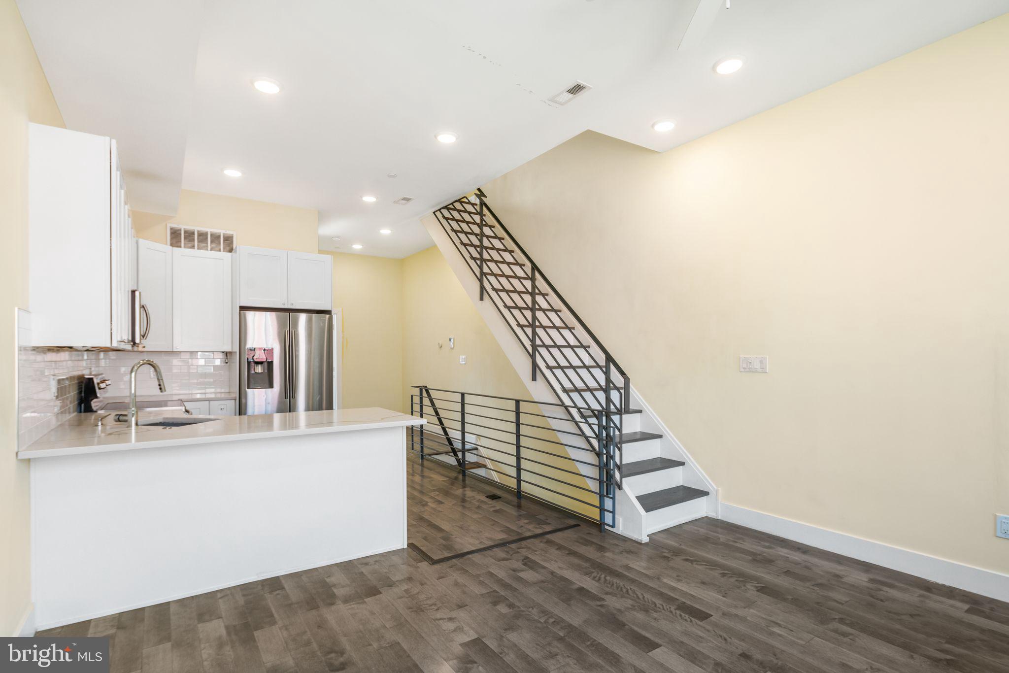 1949 N 4TH #2