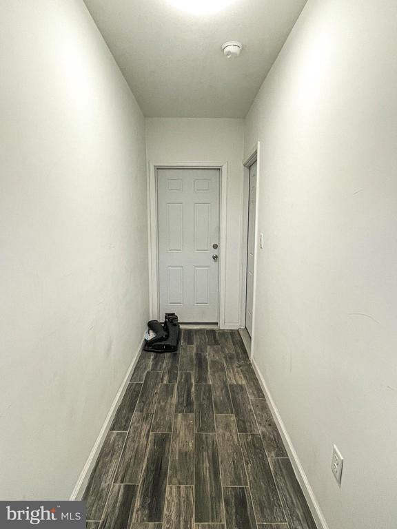 918 SNYDER AVE #1