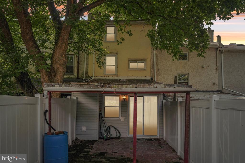136 Conarroe St