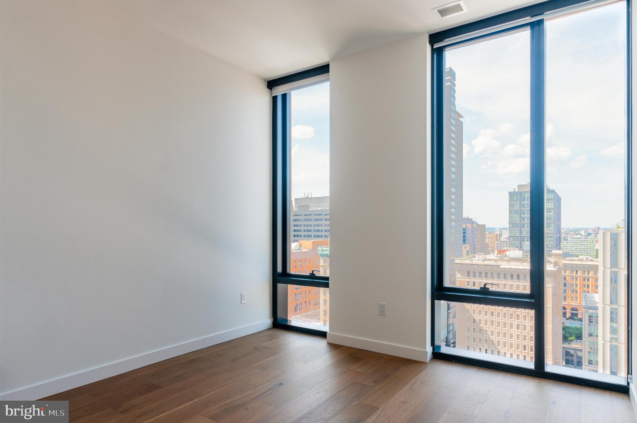 1134 SANSOM ST #2B-PH1904