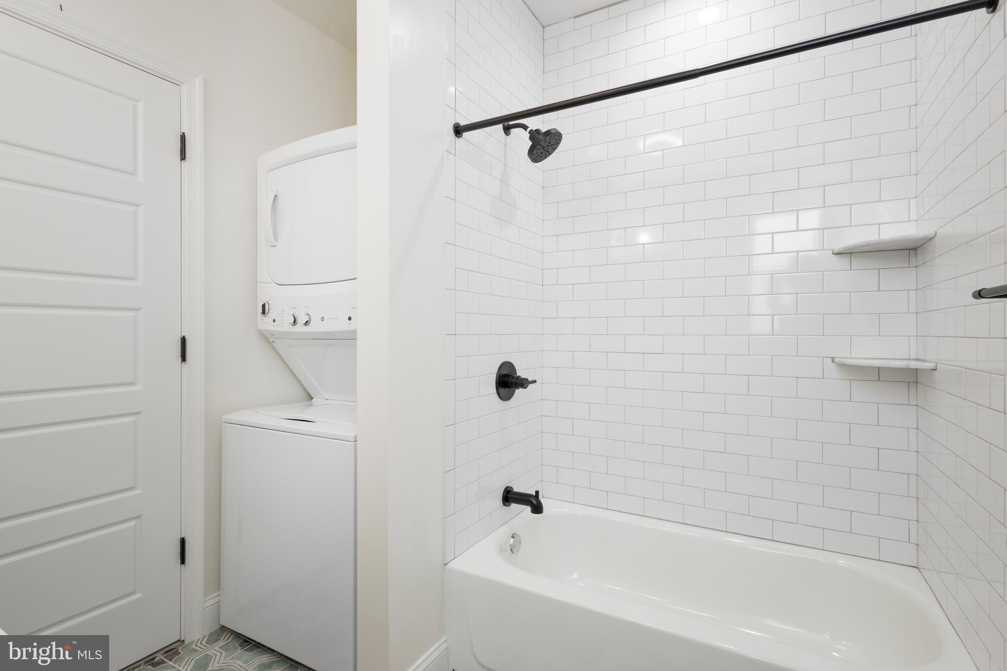 5813 WILLOWS AVE #3F