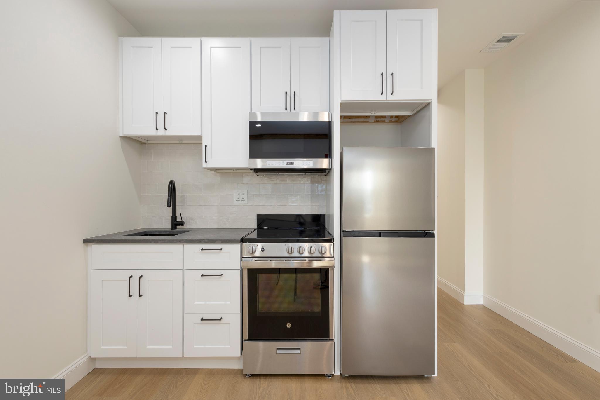 5813 WILLOWS AVE #3F