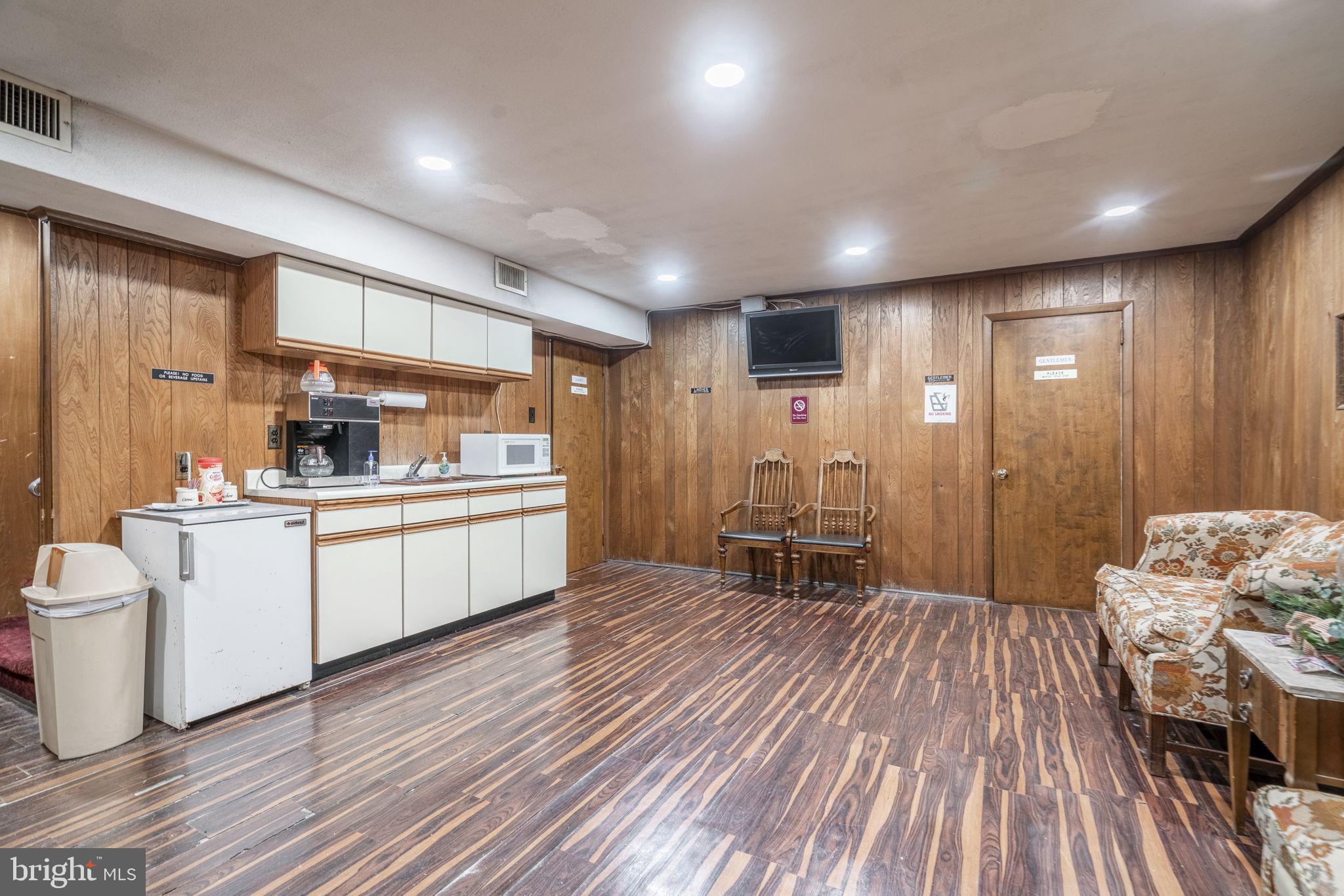 6506-20 Haverford Ave